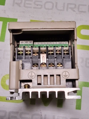YASKAWA IDM CONTROLS CIMR-V7AU20P2 AC INVERTER DRIVE