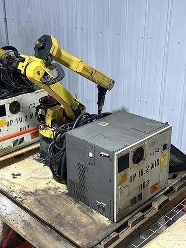 Used 2013 FANUC ARCMATE 100IC/6L Robots Michigan US | RAB Industries, Inc. #184255