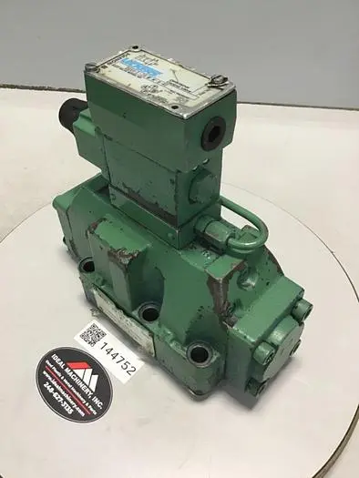Used VICKERS DG4V-3-2A-M-W-B-40 Valves/Fittings Michigan US | Ideal Machinery #588202