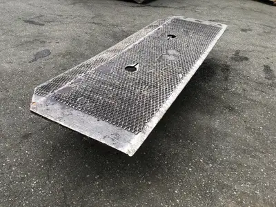 100" x 37" Metal Ramp