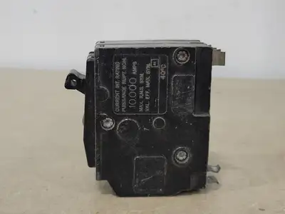 USED SQUARE D QO230