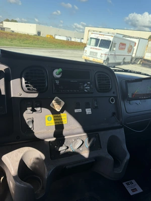 Used 2016 FREIGHTLINER BUSINESS CLASS M2 26' BOX TRUCK Box trucks Ohio US | Miedema Asset Management Group #1709386