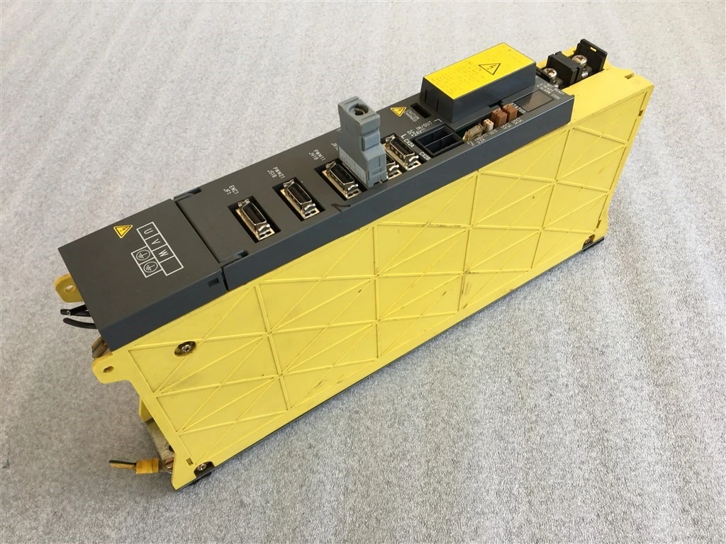 USED FANUC A06B-6079-H101 (8)-SERVO AMPLIFIER MODULE, 0.75 KW