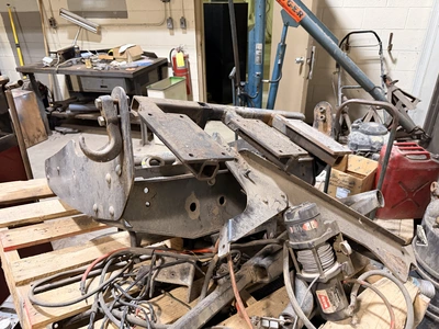 Used LOT INCLUDES EVERTHINGY ON THE CART: WINCHES AND RACK, SMALL TIRES, CART, AND MORE. _UNKNOWN_ Maintenance Carts Michigan US | Miedema Asset Management Group #1304328