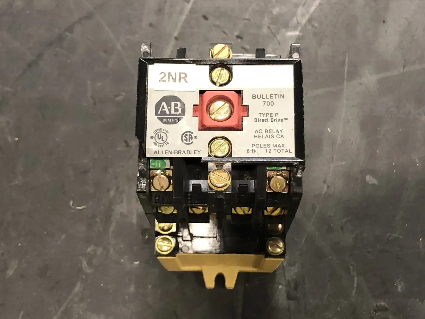 USED ALLEN-BRADLEY 700-P200A1