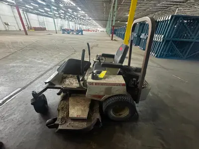 Used _UNKNOWN_ _UNKNOWN_ Mowers North Carolina US | Myron Bowling Auctioneers Inc #1543546