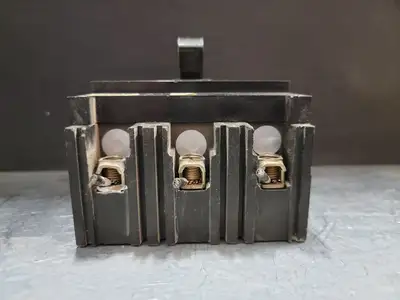 USED SQUARE D 999316