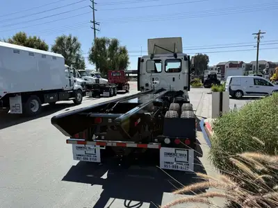 Used 2018 FREIGHTLINER CASCADIA 112 Hooklifts & Roll-Offs California US | Commerce Truck Equipment Sales #1548727