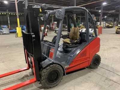 Used 2006 LINDE H25T Liquid Propane Forklifts Pennsylvania US | Global Equipment International, LLC #759399