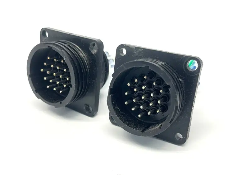 Used TE Connectivity 211771-1 Electrical Fittings Michigan US | Maverick Industrial Sales #1397304