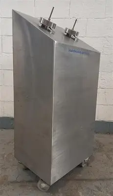 Stainless steel semiautomatic bottle cleaner