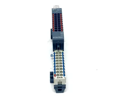 USED SIEMENS POTDIS-TB-P1-R TYPE P1 MODULE 6ES7193-6UP00-0DP2 BASE