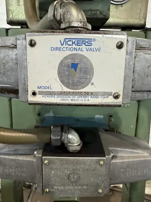2,000 PSI HYDRAULIC PUMP UNIT W/ UNICLOSED MOTOR. STOCK # 1003525.