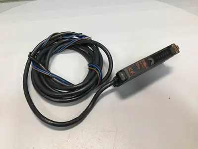 USED OMRON E3X-NA11
