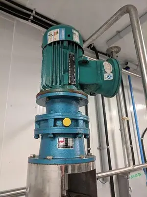 Vertical SS Mixing Tanks