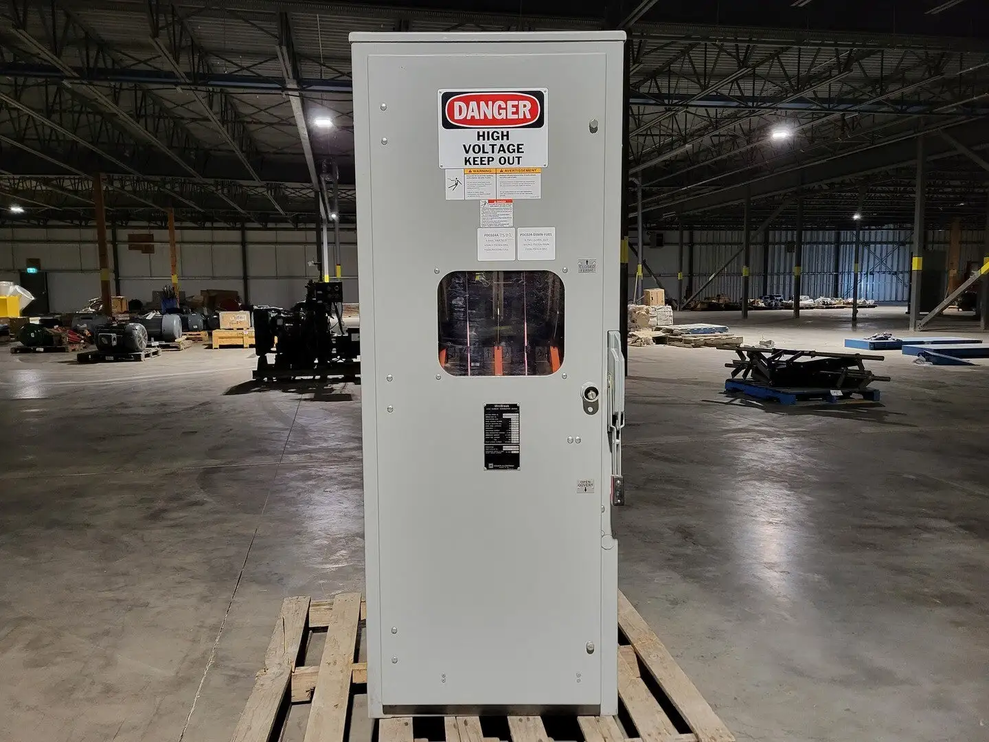 USED SQUARE D HVMB305200