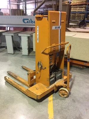 Used BLUE GIANT K12?10CT Pallet Stackers Ontario CA | Aldan Woodworking Machinery #1252725