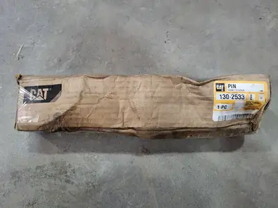 NEW CATERPILLAR 130-2533