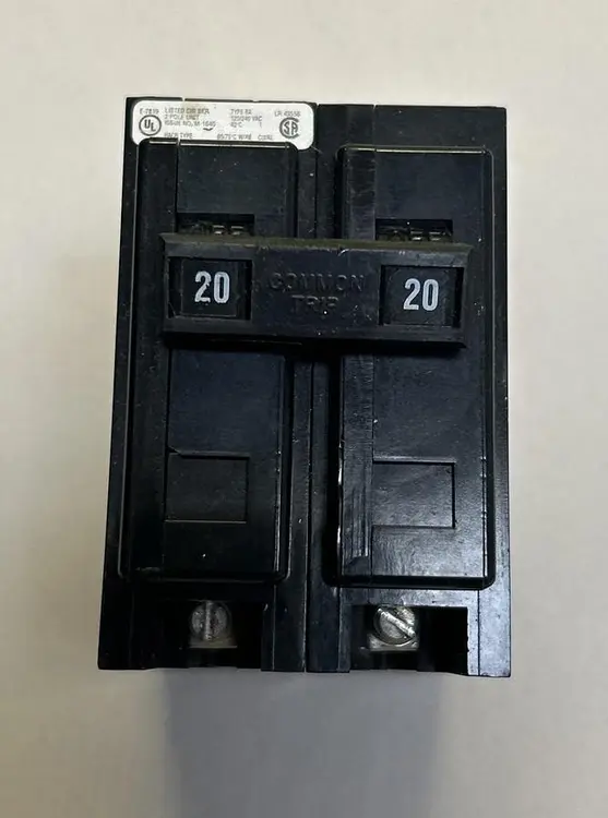 Used CUTLER-HAMMER BA220 Switchgears Ohio US | Surplus Asset Holdings #1185429