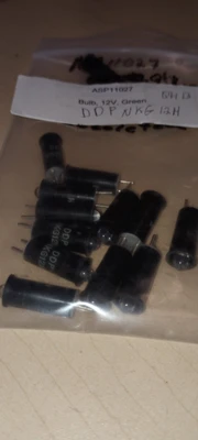 LOT OF  13 GREEN  BULB 12V , 2 LEGS DDP NKG12H