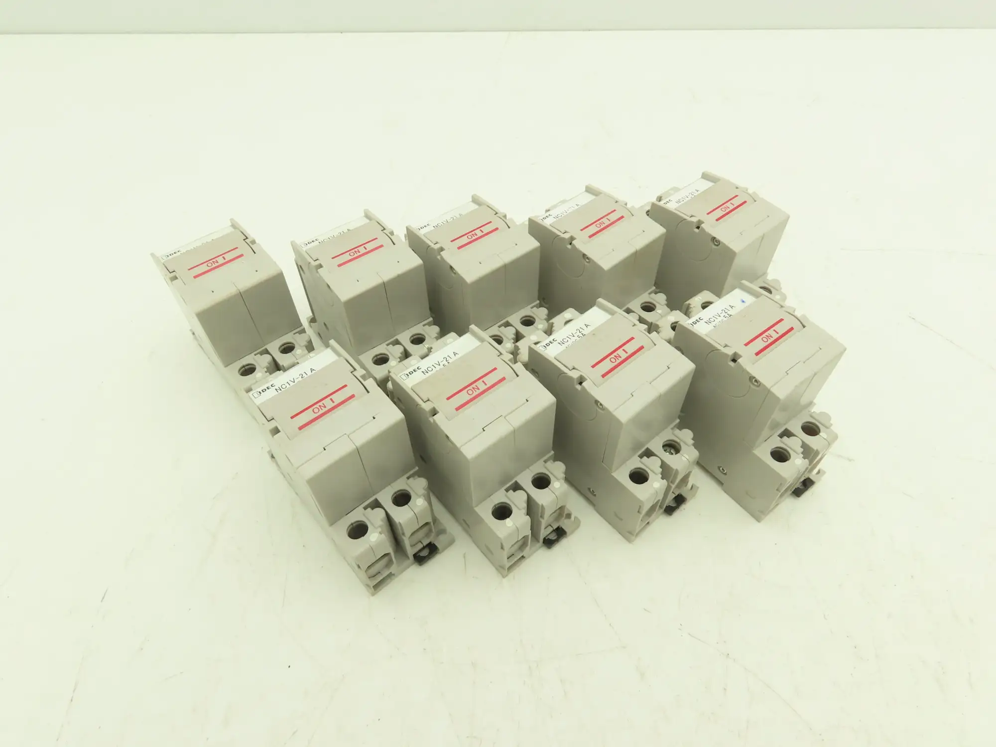 IDEC NC1V-2100 5 Amp Circuit Protector 2 Pole A Curve 250VAC/125VDC Lot of 9