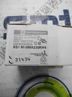 NEW SCHNEIDER ELECTRIC/TELEMECANIQUE XS1 M18MA230KH4