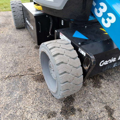 Used 2022 Z-33/18 Genie Articulating Boom Lifts Wisconsin US | Stack Equipment #1418943