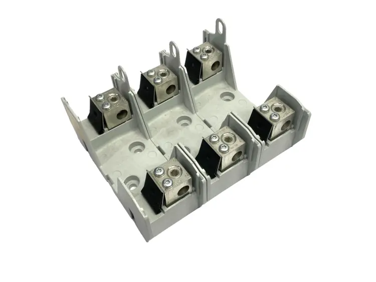 Used COOPER BUSSMANN FUSE BLOCK 3-POLE 600V 100A Fuse Accessories Michigan US | Maverick Industrial Sales #1092950