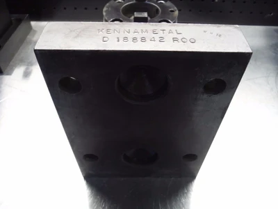 Kennametal KV 45 Flange Mount Clamping Unit KV45TUA C K 8 w/ Base (LOC2203A)