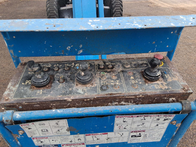 USED 2016 Genie Z-62/40