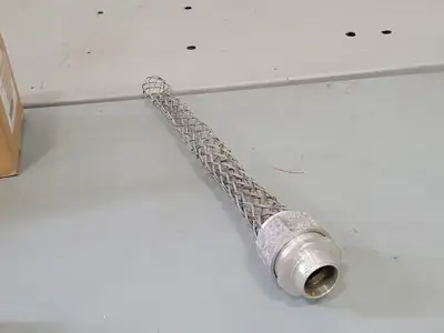 USED HUBBELL 074-01-1257