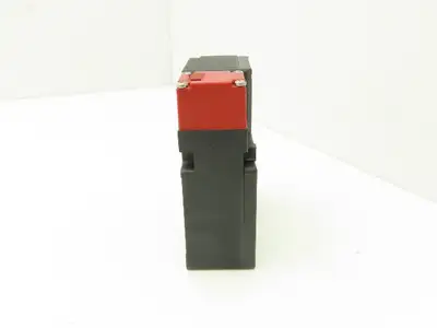 Omron D4NL-2HFA-BS Guard Safety Door Switch Interlock Solenoid Release 24VDC