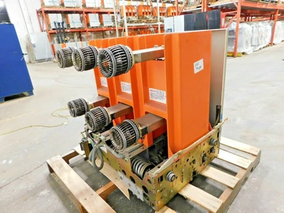 Used GE VB 4.16-350-3 Circuit Breakers Ohio US | Equipment Recovery Corp. #1330505