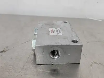 USED INTEGRATED HYDRAULICS 401AA00078A