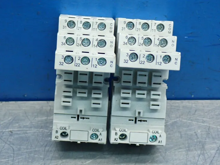 Used ALLEN BRADLEY 700HN153 Relays & Switches Ohio US | HGR 24 #1070360