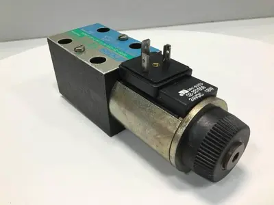 USED VICKERS DG4V3S22AMUHL760EN490