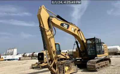 USED 2019 Caterpillar 330FL