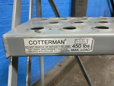 Used _UNKNOWN_ _UNKNOWN_ Ladders Ohio US | HGR 24 #1373253