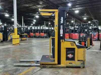USED 2020 YALE OS030