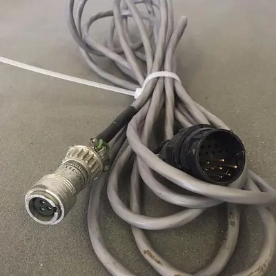 8 PIN MALE CONNECTOR AND 3 PIN FEMALE