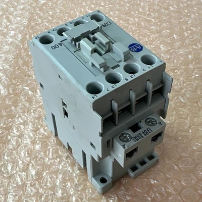 NEW Allen Bradley 100-C09D400