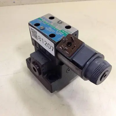 USED VICKERS DG4V-3S-2AL-M-U-HL7-60-EN490