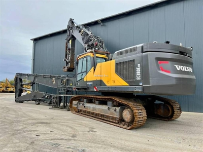 USED 2023 Volvo EC380E