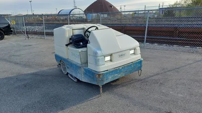 TENNANT 7400 Scrubbers | Platinum Group (6)