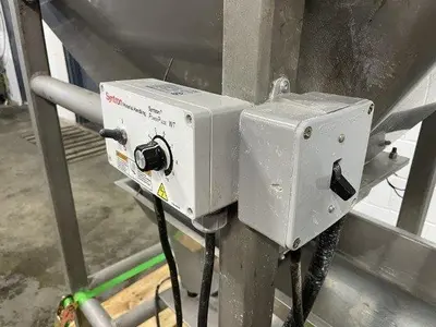Hartman Hopper with Magnet