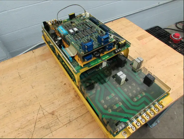 Used USED FANUC PARTS AND TOOLING A06B-6064-H326#H550 Servo Drives Minnesota US | Machinesused.com #225759