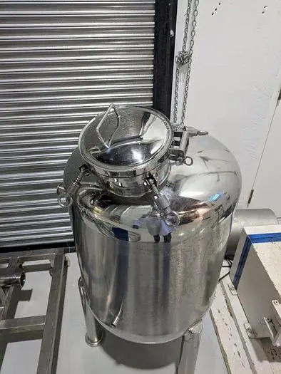 Small SS Vertical Tank