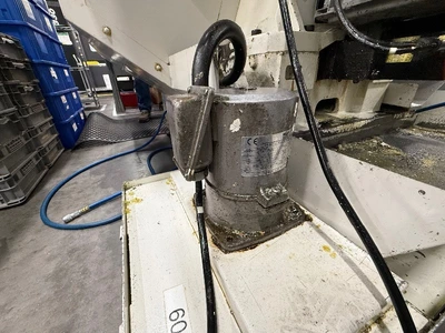 Fanuc Alpha T14iA Vertical Machining Center