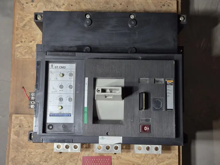 New | in-Stock MERLIN GERIN CM1600N Switchgears British Columbia CA | Lenmark #238861