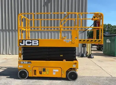 USED 2023 JCB S3246E